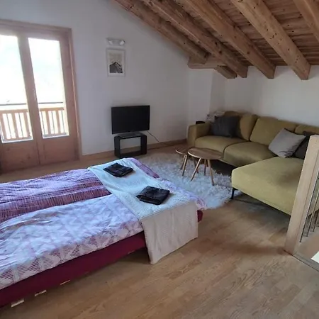 アパート Agettes