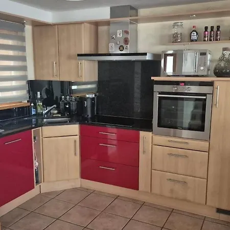 アパート Agettes *